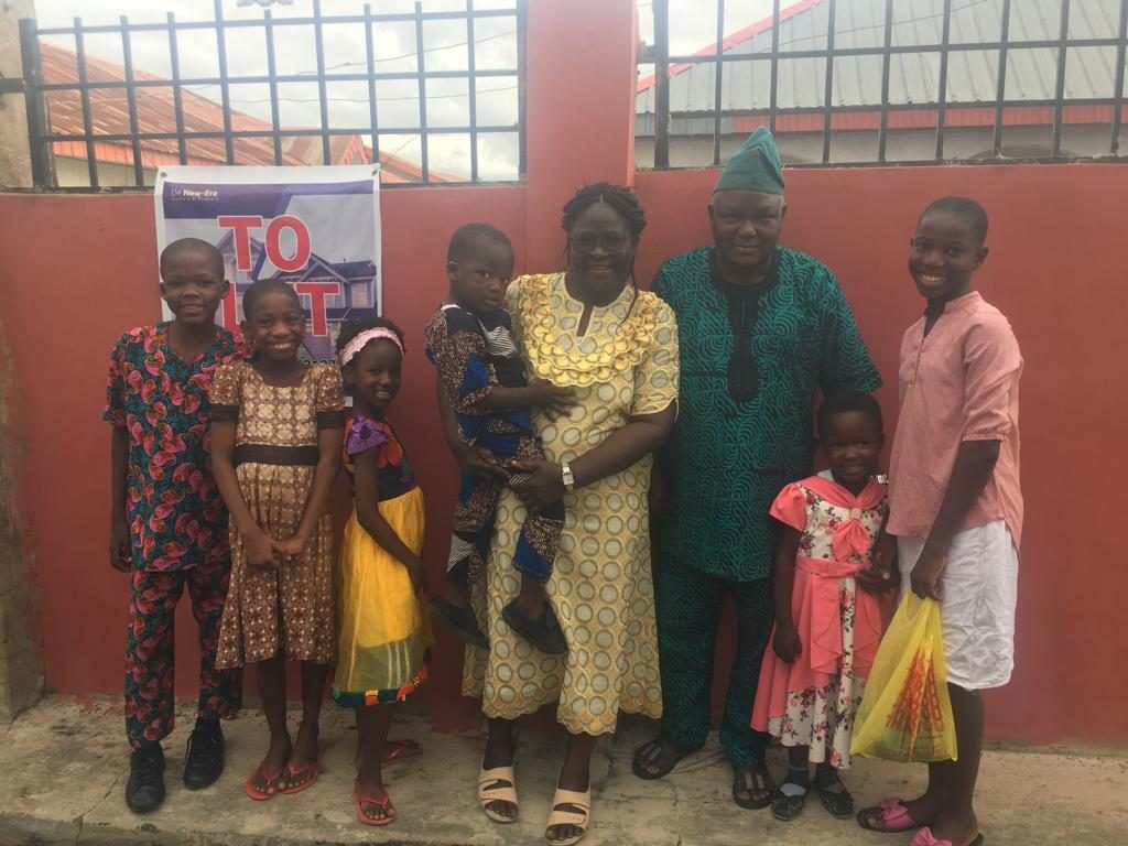 Mrs Ogunkunle with family